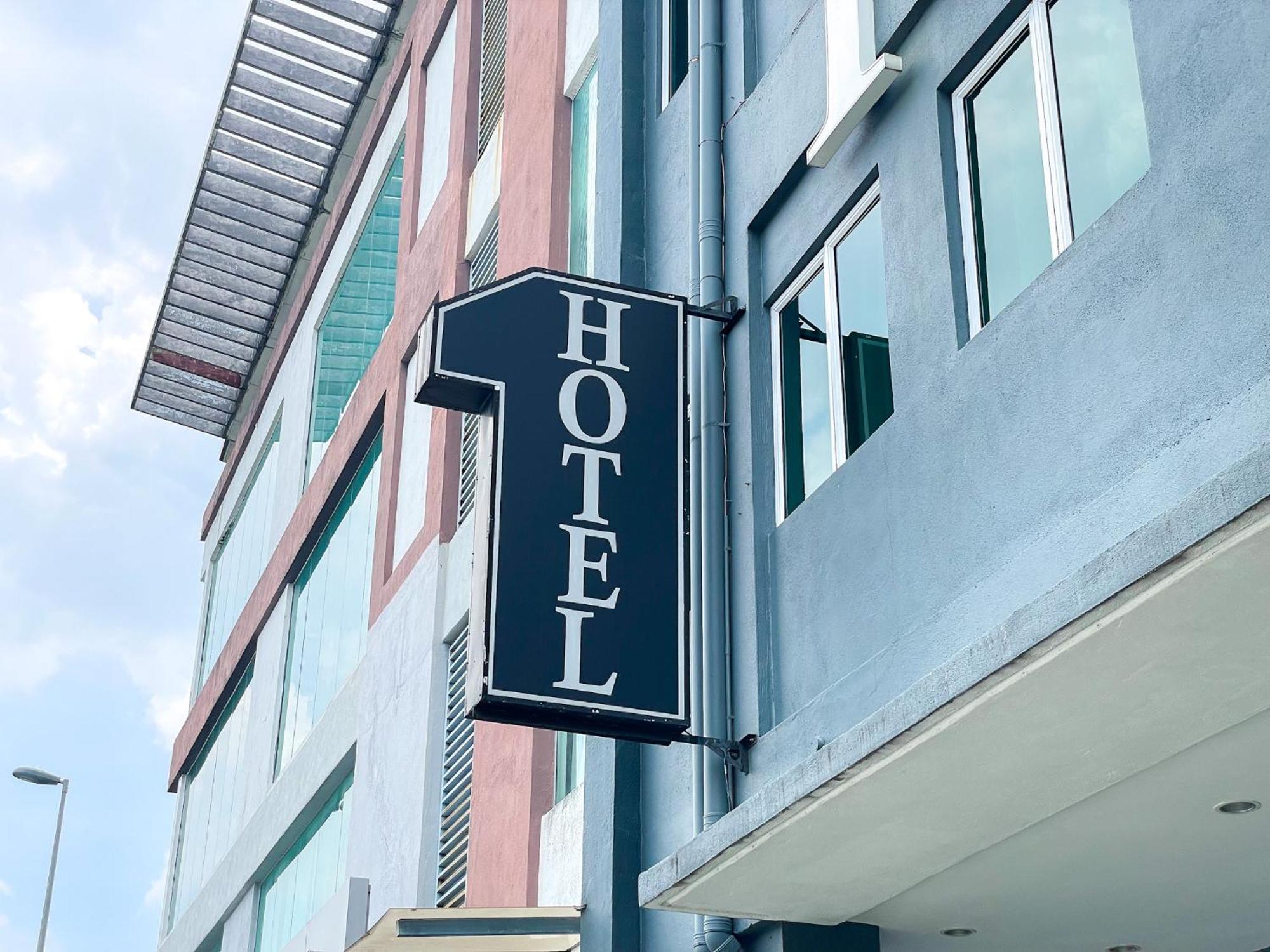 1 Hotel Mahkota Cheras Exteriér fotografie